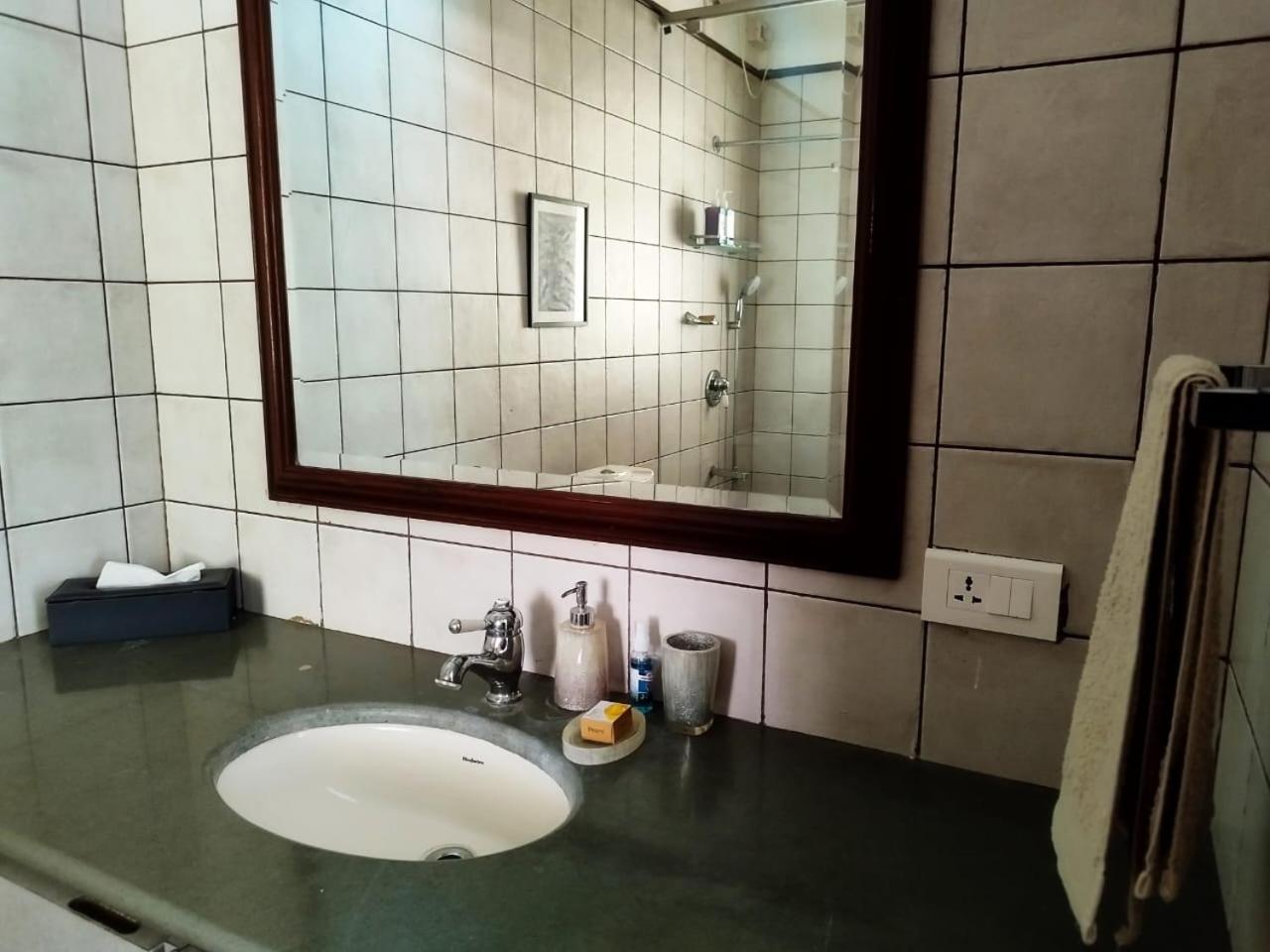 Вилла Casa Blanca 3Bhk W/Pool Near Mandwa, Alibaug Алибаг Экстерьер фото